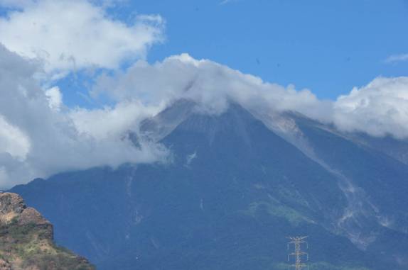 O Vulcão de Fogo, próximo à Antigua, na Guatemala